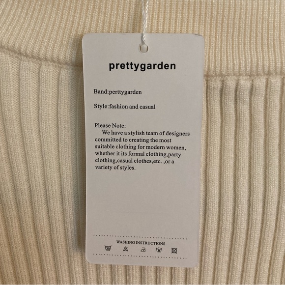 Pretty Garden, Ivory ribbed Knit, Body-con 2 piece dress with pullover shrug, M - Picture 14 of 14